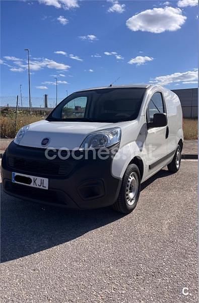 Blanco Usado 2016 Fiat Fiorino Monovolumen | 6500 € (Precio justo) - Imagen 1/4