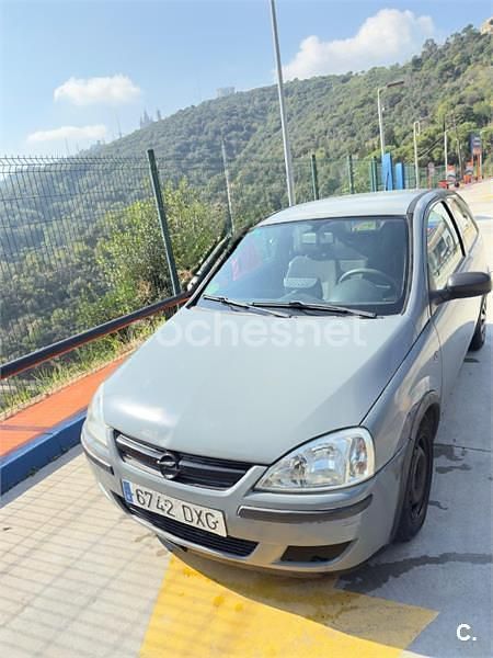 Gris / plata Usado 2006 Opel Corsa Familiar | 2800 € - Imagen 1/4