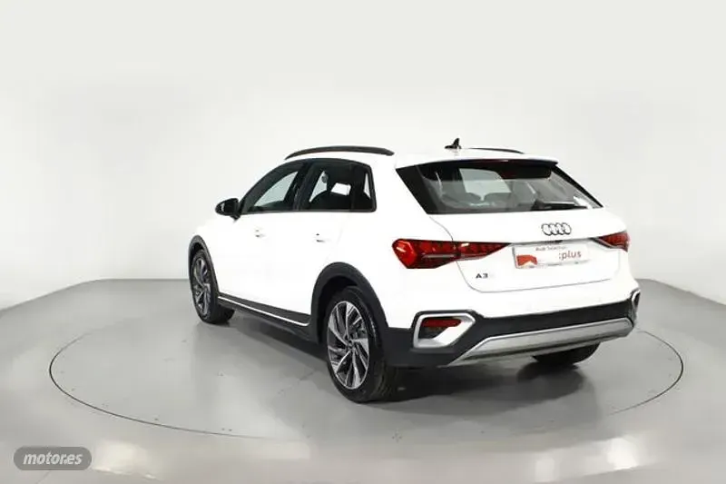 Usado Audi A3 Ambiente 150 CV (110 kW) 2025 Blanco