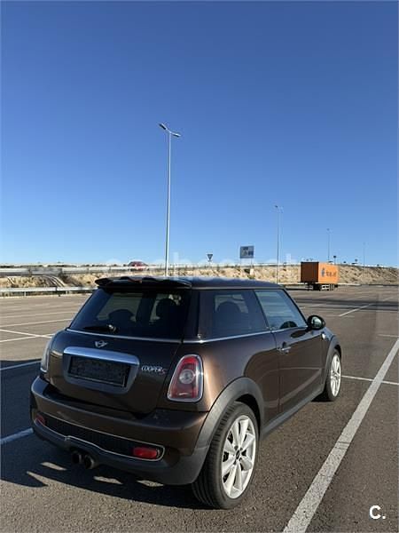 Usado Mini Cooper S 175 HP (128 kW) 2009 Castanho Citadino