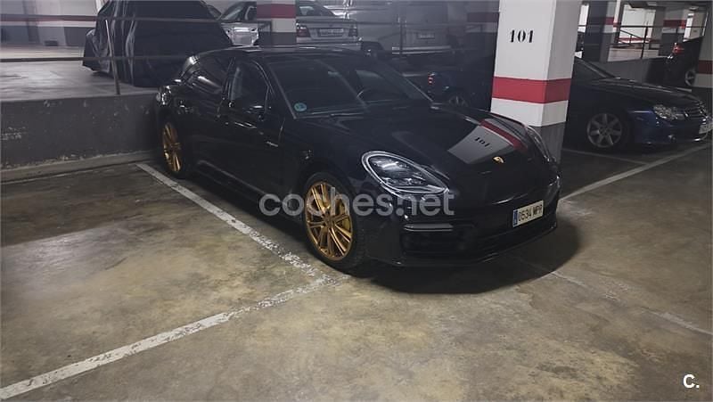 Usado Porsche Panamera Sport Turismo 680 CV (500 kW) 2020 Gris / plata Familiar