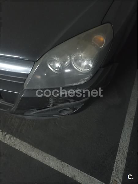 Negro Usado 2007 Opel Astra Cosmo Berlina | 2000 € (Super precio) - Imagen 1/4