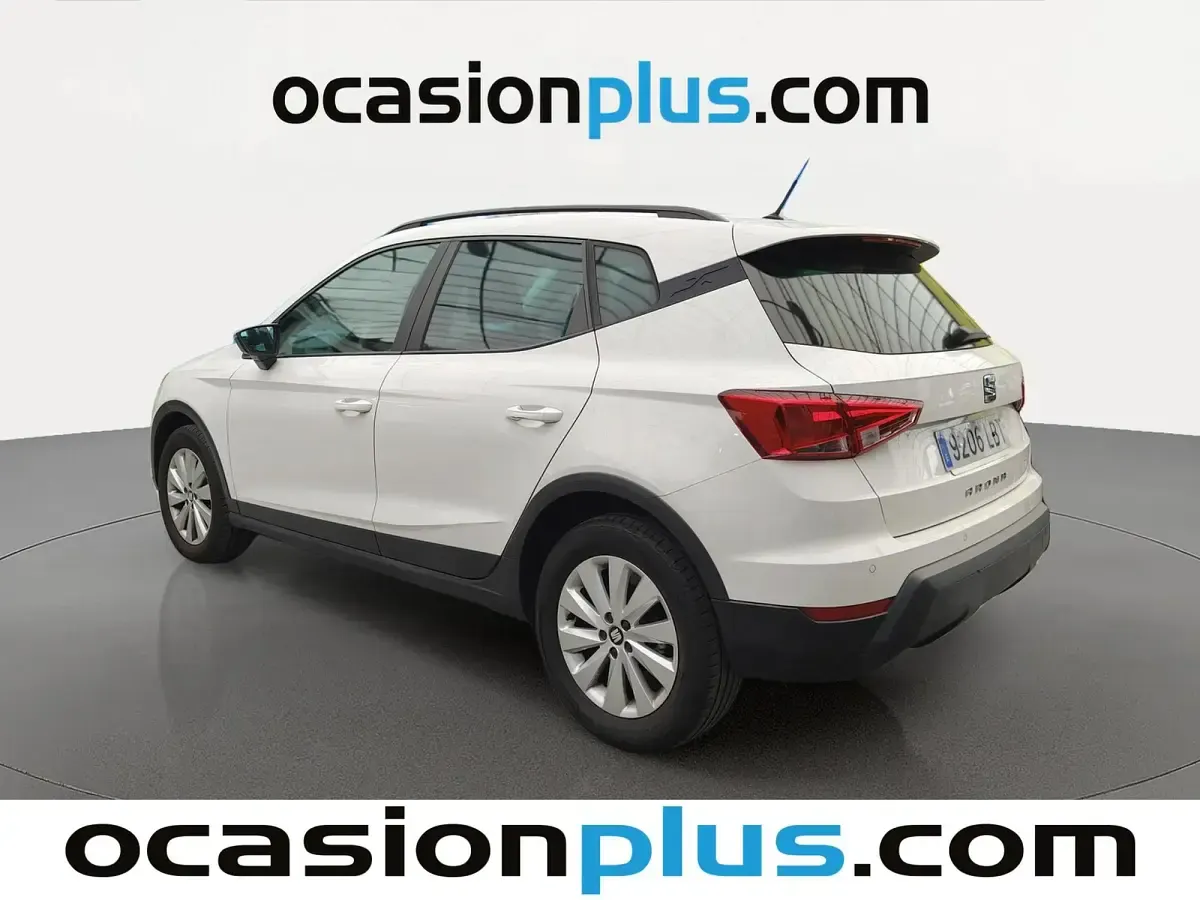 Usado Seat Arona Ecomotive 116 CV (85 kW) 2019 Blanco SUV