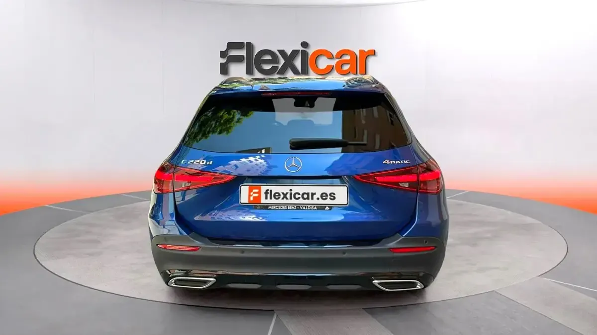 Usado Mercedes C220 200 CV (147 kW) 2022 Azul Familiar