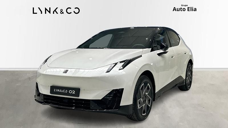 Blanco Nuevo 2025 Lynk & Co 02 | 32.521 € - Imagen 1/4