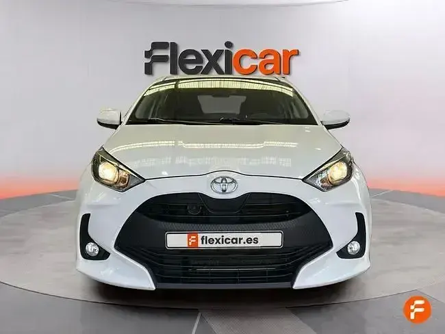 Usado Toyota Yaris Edition 125 CV (91 kW) 2023 Blanco Utilitario