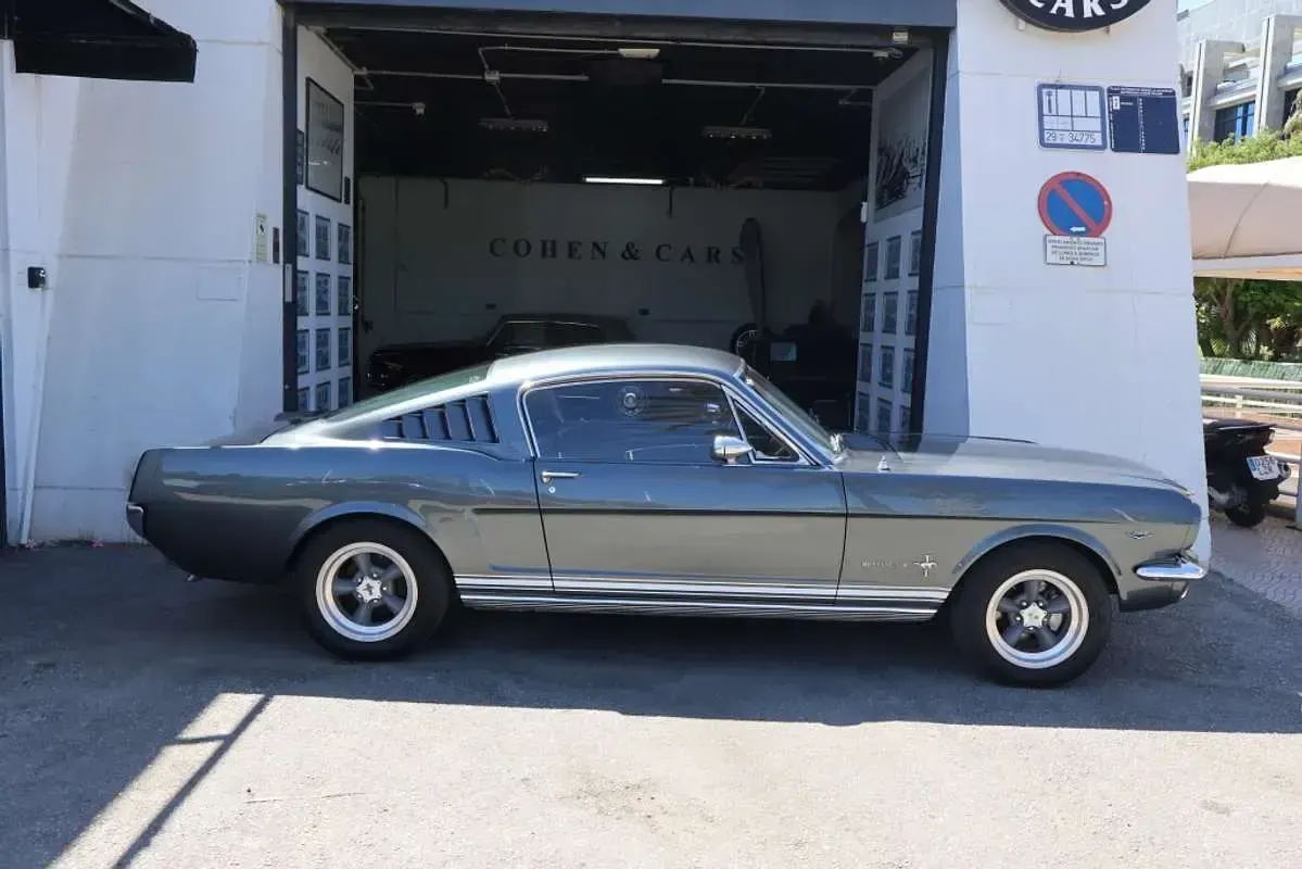 Usado Ford Mustang 271 CV (199 kW) 1965 Gris Coupe