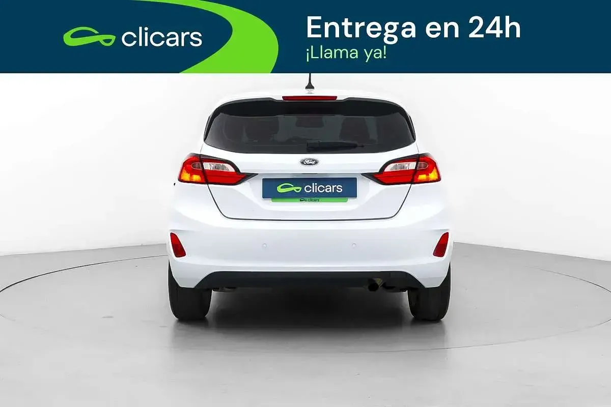 Usado Ford Fiesta Trend 75 CV (55 kW) 2022 Blanco Utilitario