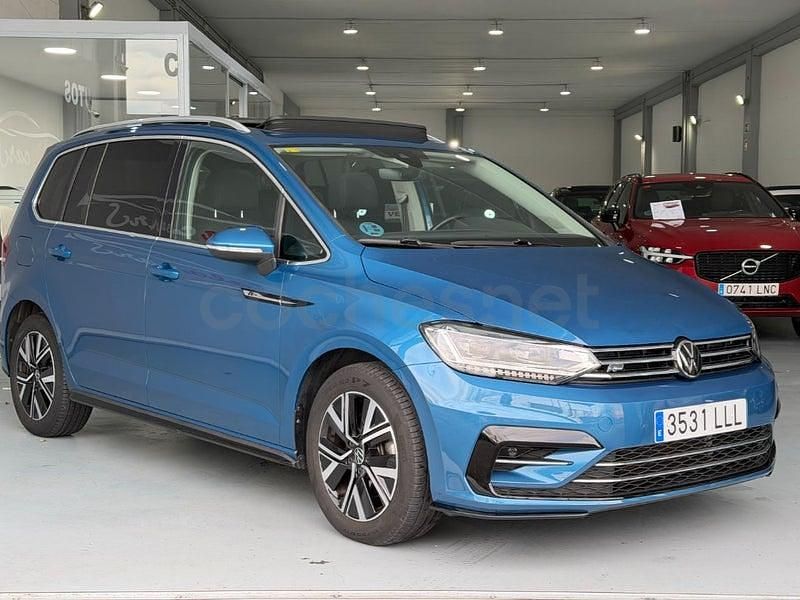 Usado VW Touran Sportline 150 CV (110 kW) 2021 Azul Monovolumen