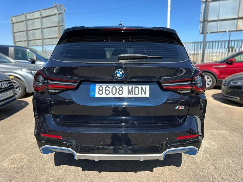 Usado BMW iX3 M Sport 210 kW (286 CV) 2023 Azul SUV