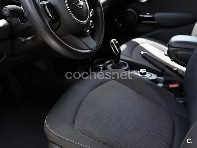 Usado Mini Cooper 136 CV (100 kW) 2021 Gris / plata Utilitario