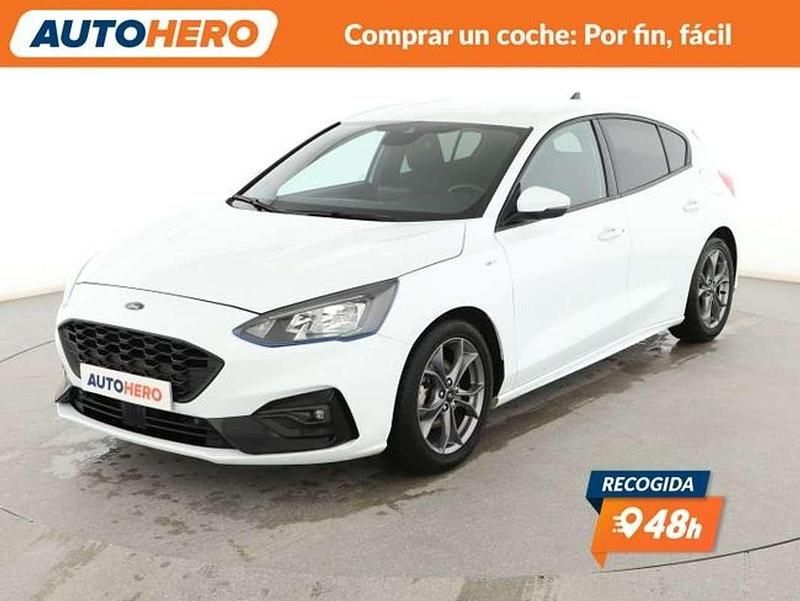 Usado Ford Focus ST-Line 125 CV (91 kW) 2021 Blanco Berlina