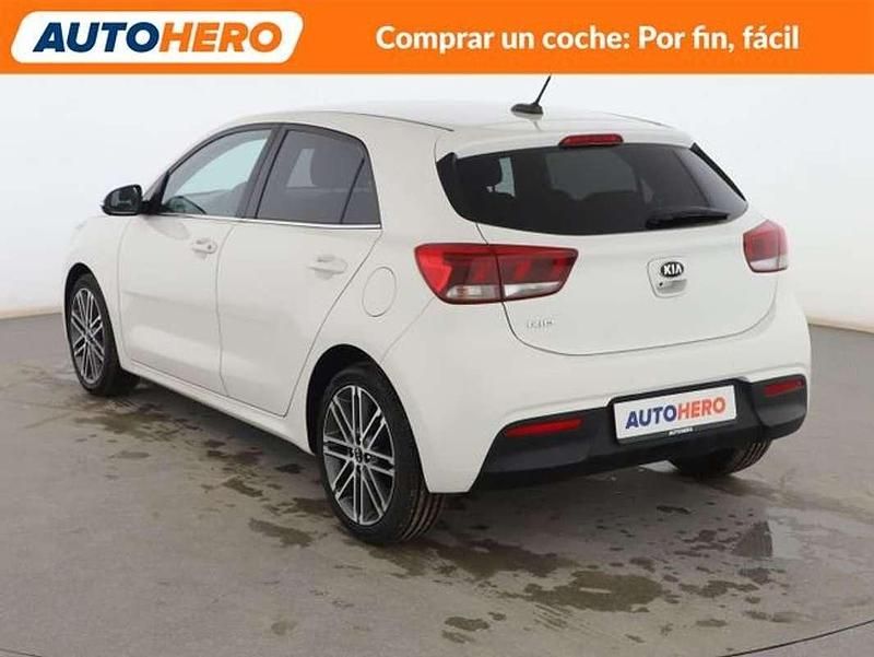 Usado Kia Rio 84 CV (61 kW) 2017 Blanco Utilitario