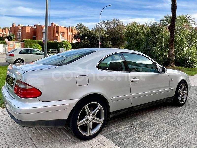 Usado Mercedes CLK320 Elegance 218 CV (160 kW) 1999 Gris / plata Coupe