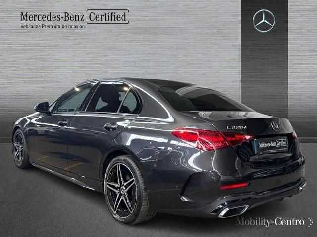 Usado Mercedes C220 AMG line 200 CV (147 kW) 2021 Gris grafito Berlina