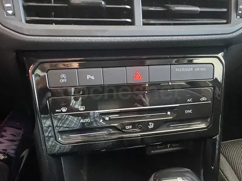 Usado VW T-Cross Advance 110 CV (80 kW) 2022 Negro SUV