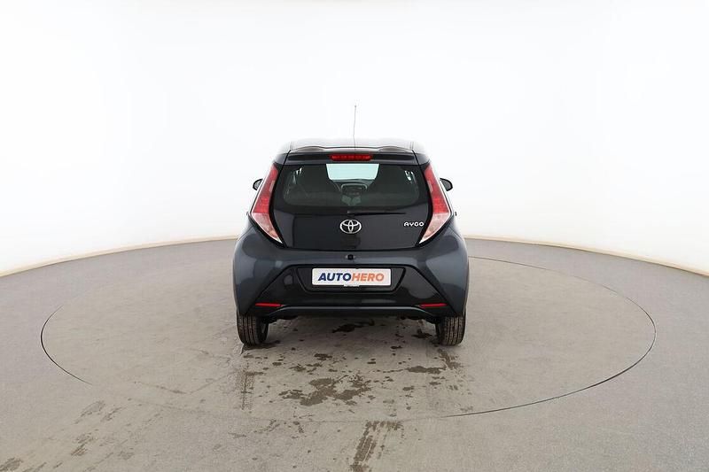 Usado Toyota Aygo X-cite 70 CV (51 kW) 2016 Gris Utilitario