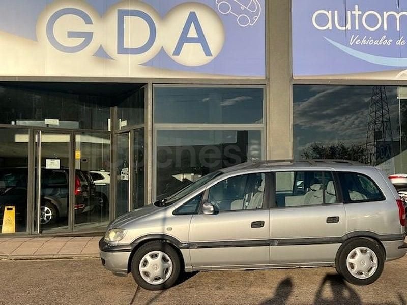 Usado Opel Zafira Comfort 100 CV (73 kW) 1999 Gris / plata Monovolumen