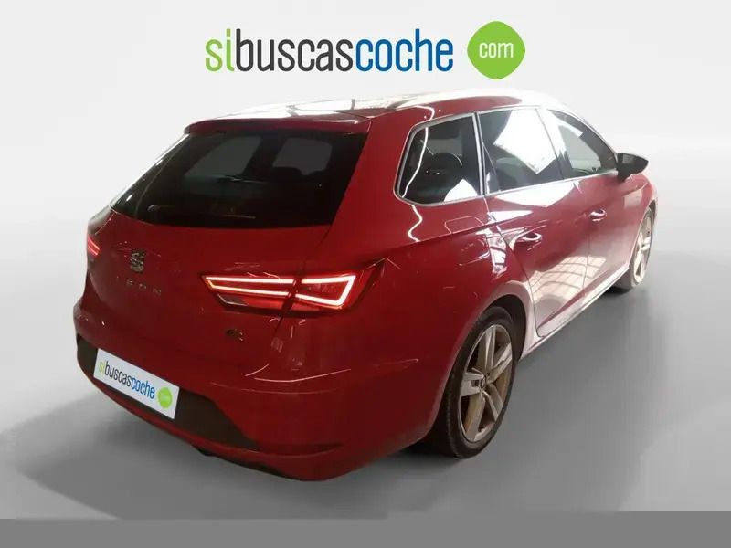 Usado Seat Leon ST FR 150 CV (110 kW) 2020 Rojo Familiar