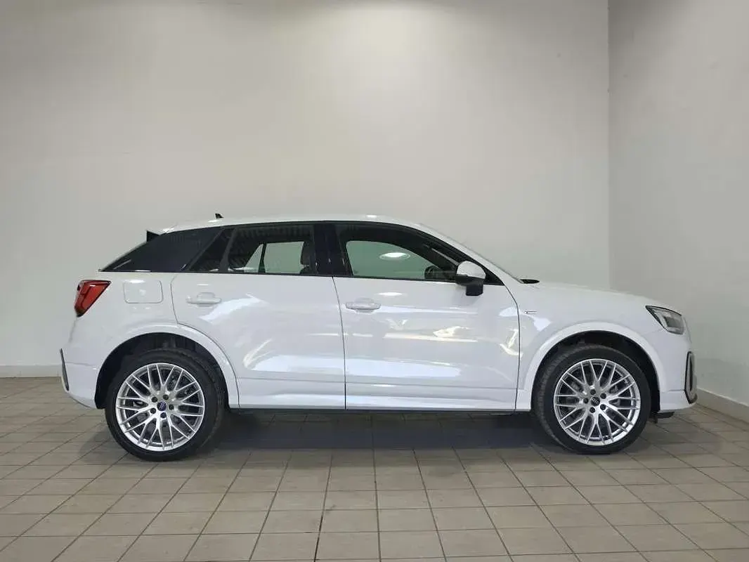 Usado Audi Q2 150 CV (110 kW) 2024 Blanco SUV