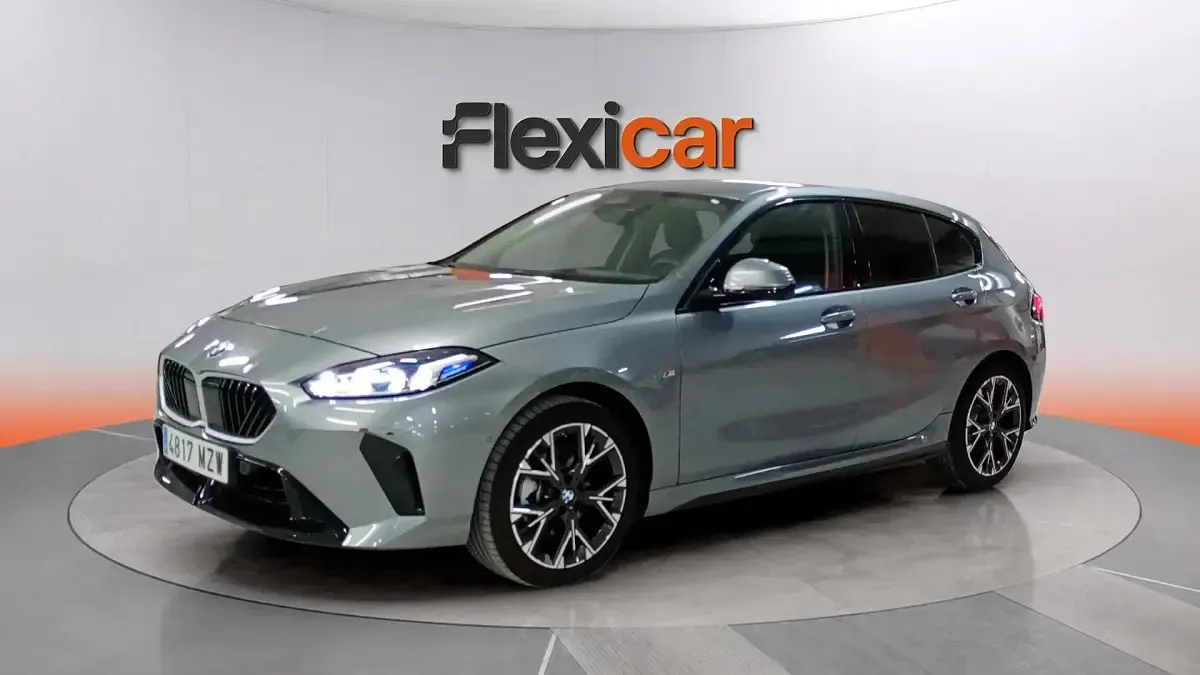 Usado BMW 120 170 CV (125 kW) 2025 Gris Utilitario