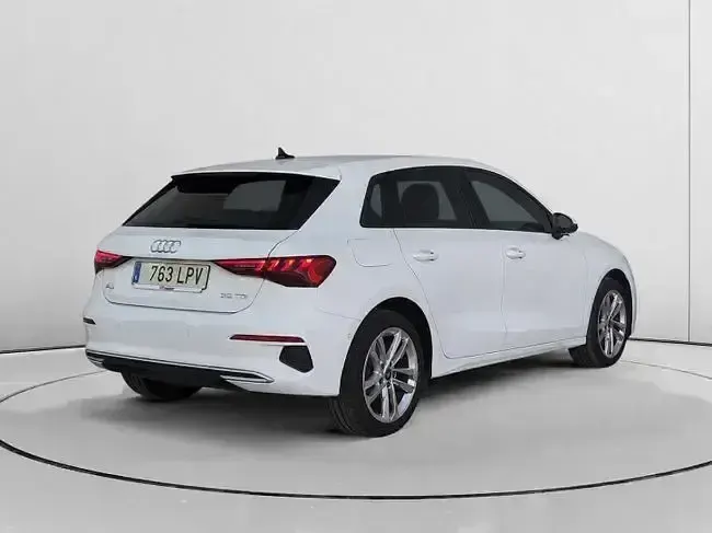 Usado Audi A3 Advanced Plus 116 CV (85 kW) 2021 Blanco Berlina