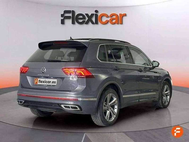 Usado VW Tiguan R-line 150 CV (110 kW) 2021 Gris SUV