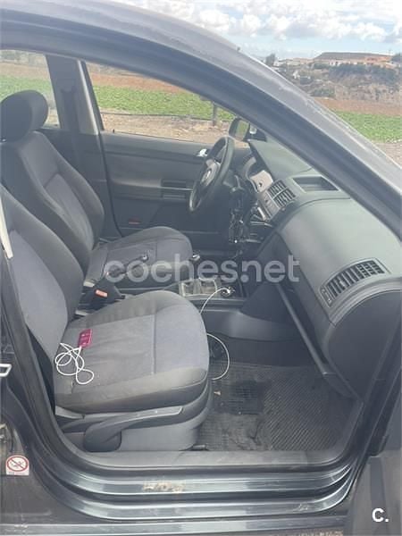 Gris / plata Usado 2002 VW Polo Conceptline Berlina | 1500 € (Precio justo) - Imagen 1/4