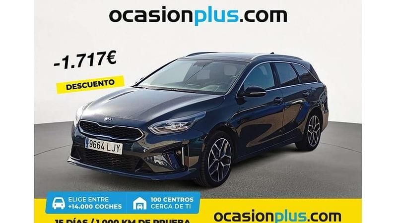 Gris Usado 2020 Kia Ceed GT GT-Line Utilitario | 17.173 € (Precio justo) - Imagen 1/4