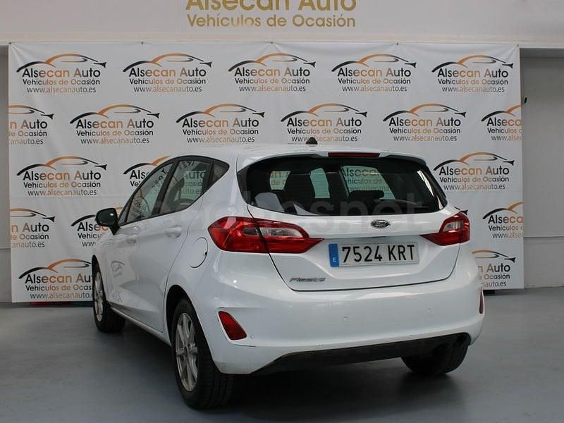 Usado Ford Fiesta Trend 85 CV (62 kW) 2019 Blanco Utilitario