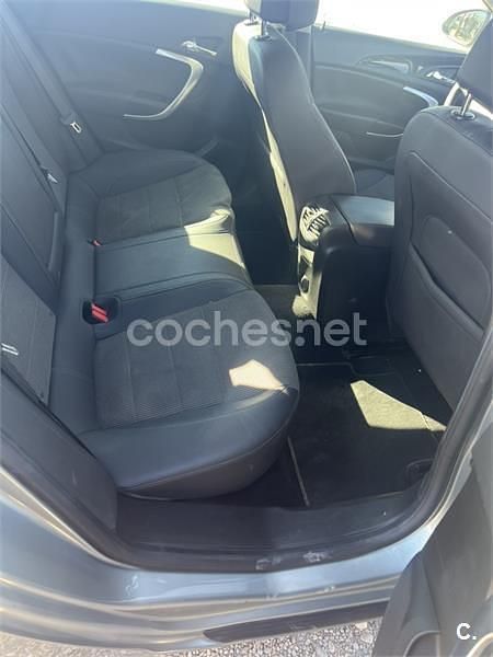 Gris / plata Usado 2012 Opel Insignia Cosmo Berlina | 6000 € (Un poco caro) - Imagen 1/4