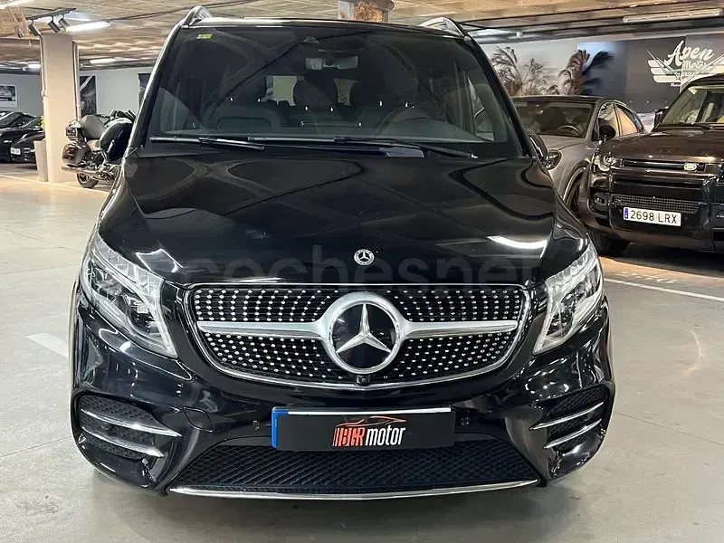 Usado Mercedes V300 Avantgarde 239 CV (175 kW) 2022 Negro Monovolumen