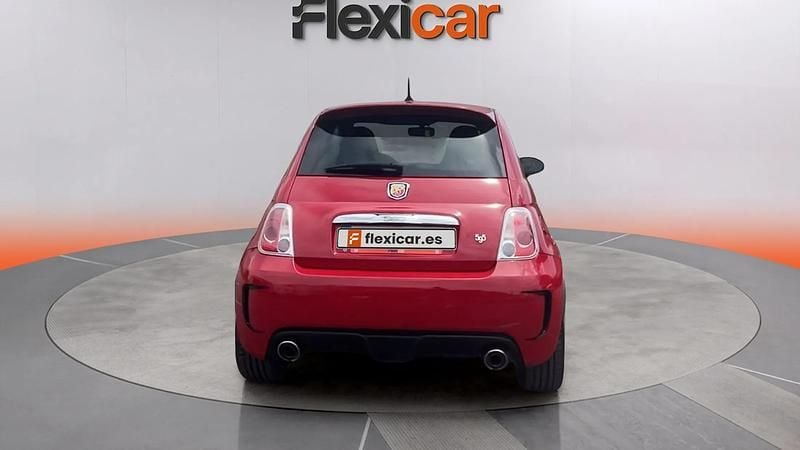 Usado Abarth 500 141 CV (103 kW) 2016 Rojo Utilitario