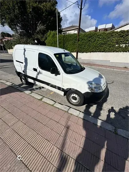 Usado Citroën Berlingo First 75 CV (55 kW) 2010 Blanco Monovolumen