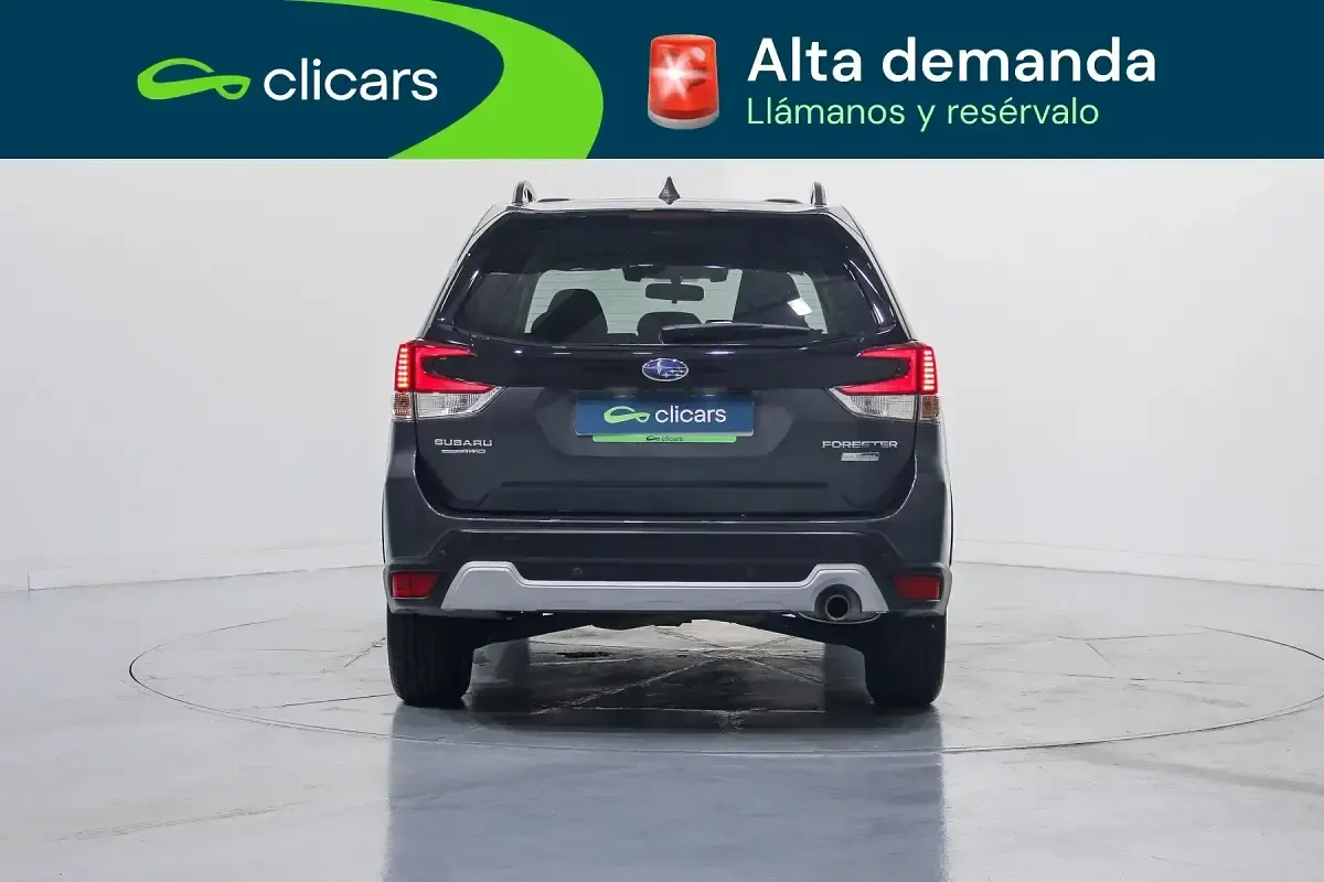 Usado Subaru Forester 150 CV (110 kW) 2020 Gris SUV