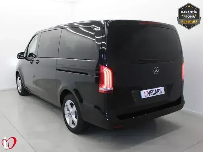 Usado Mercedes V220 Avantgarde 163 CV (119 kW) 2020 Negro Monovolumen