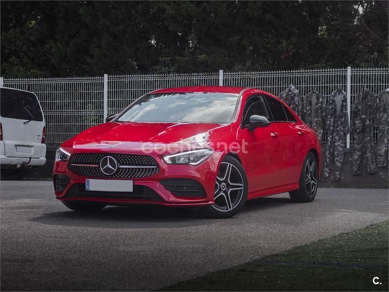 Rojo Usado 2019 Mercedes CLA180 Berlina | 28.900 € (Caro) - Imagen 1/4