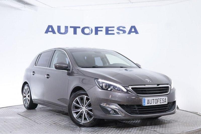 Usado Peugeot 308 Allure 150 CV (110 kW) 2015 Gris Utilitario