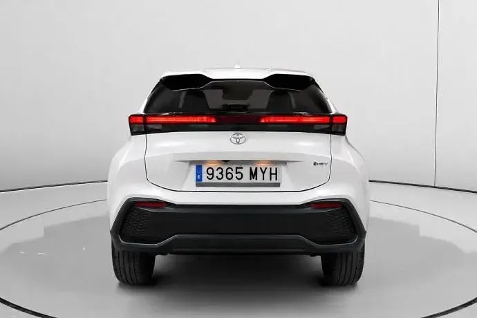Usado Toyota C-HR 122 CV (89 kW) 2025 SUV