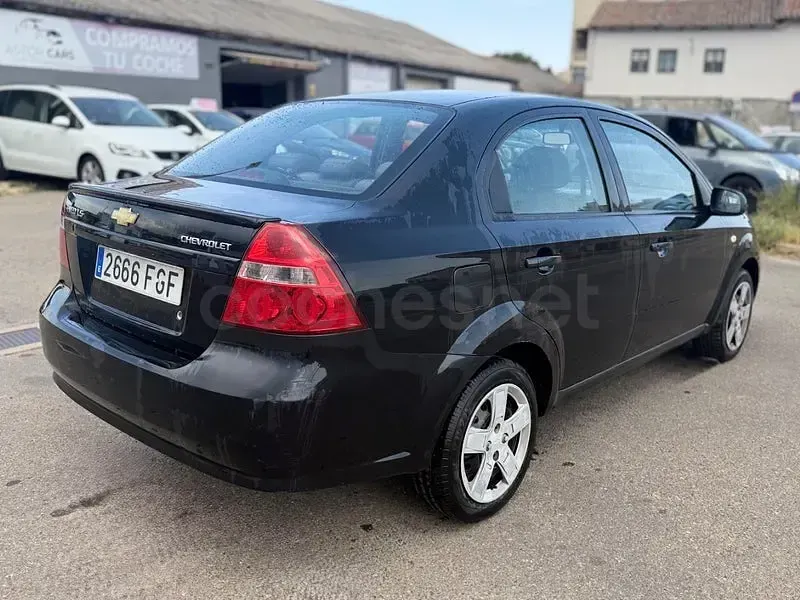 Usado Chevrolet Aveo LT 94 CV (69 kW) 2007 Negro Berlina