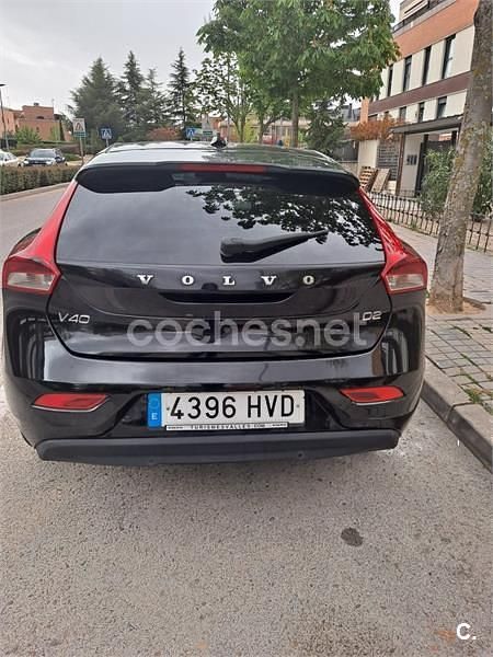 Usado Volvo V40 Momentum 115 CV (84 kW) 2013 Negro Berlina