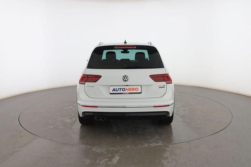 Usado VW Tiguan Sportline 190 CV (139 kW) 2016 Blanco SUV