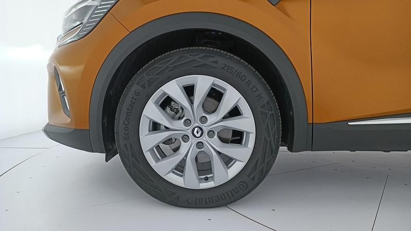 Usado Renault Captur Zen 145 HP (106 kW) 2022 Laranja SUV