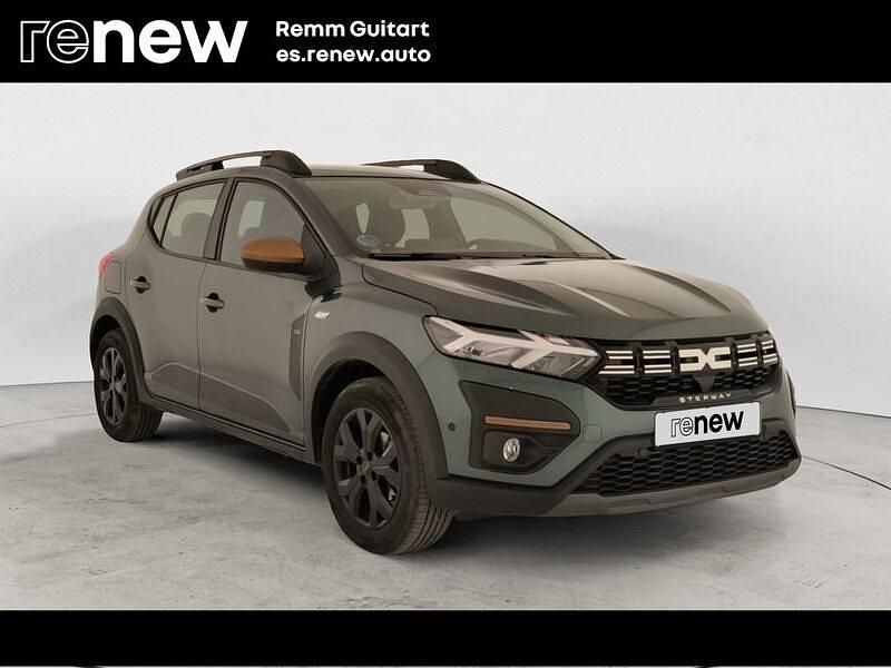 Usado Dacia Sandero Extreme 100 CV (73 kW) 2025 Verde Berlina