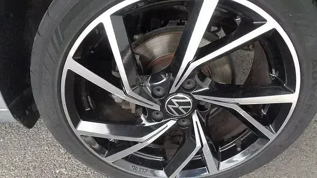 Usado VW Golf VII R-line 150 CV (110 kW) 2020 Gris