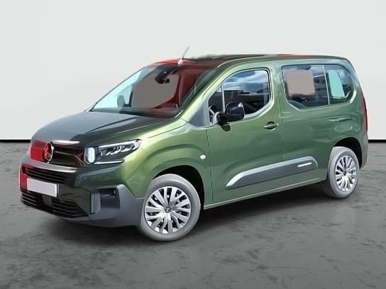 Usado Citroën Berlingo 100 CV (73 kW) 2025 Sirkka green Monovolumen