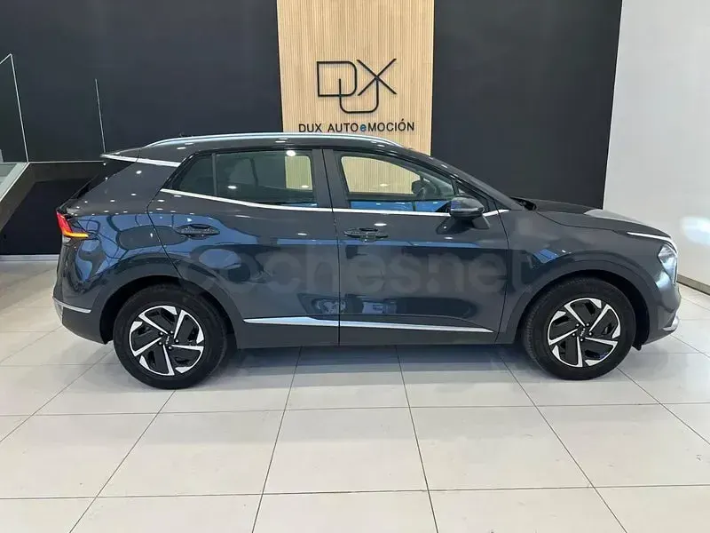 Usado Kia Sportage 160 CV (117 kW) 2024 Gris / plata SUV