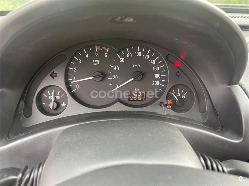 Blanco Usado 2006 Opel Corsa Enjoy Berlina | 4000 € (Precio justo) - Imagen 1/4