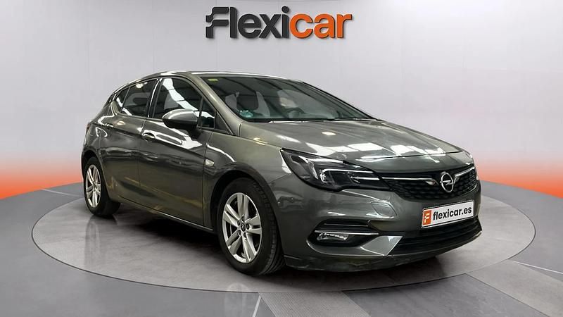 Usado Opel Astra Business Elegance 131 CV (96 kW) 2020 Gris Familiar