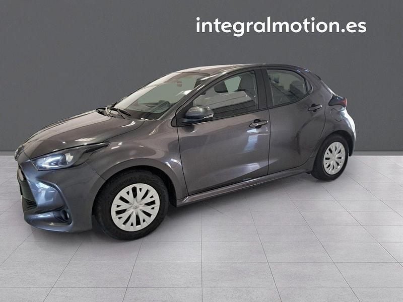Grisnegro Usado 2022 Toyota Yaris Business Edition Berlina | 14.500 € (Buen precio) - Imagen 1/4